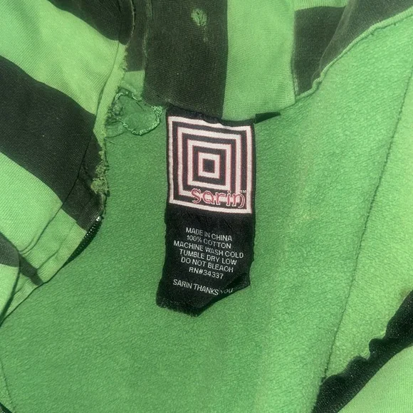 Unisex Size 2X Green and Black Striped Sleeveless Hoodie. Sleeves Included. - Picture 2 of 4